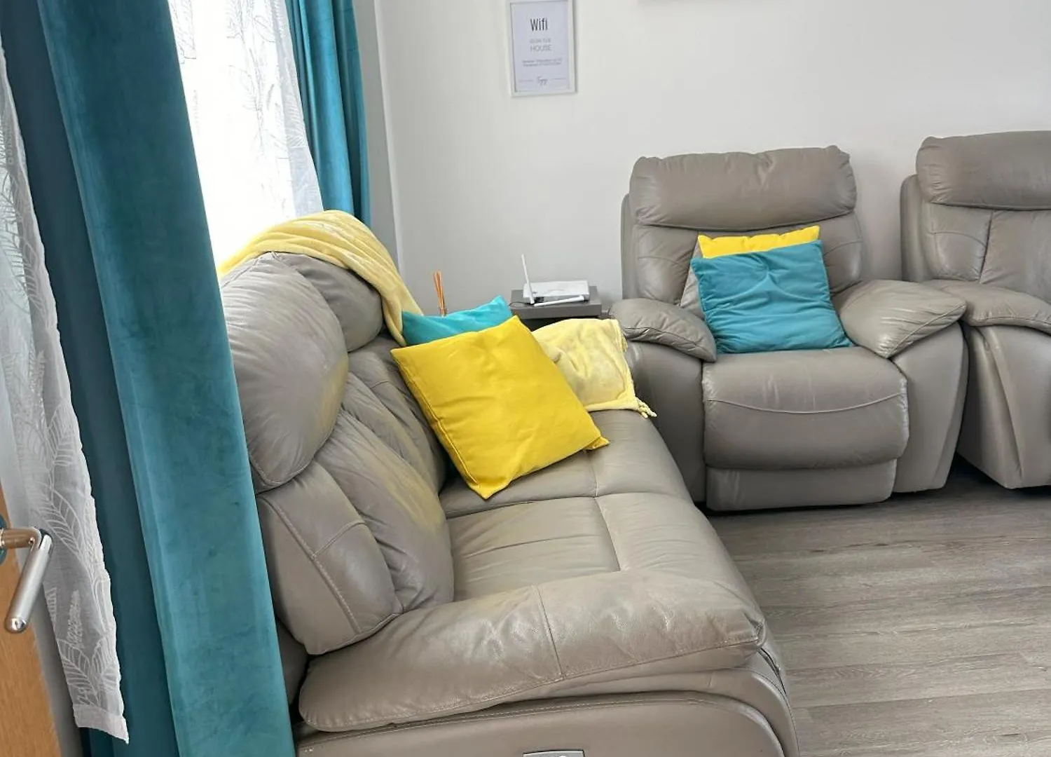 게스트하우스 Lavish 3 Story House With Full Of Comfort 다게넘